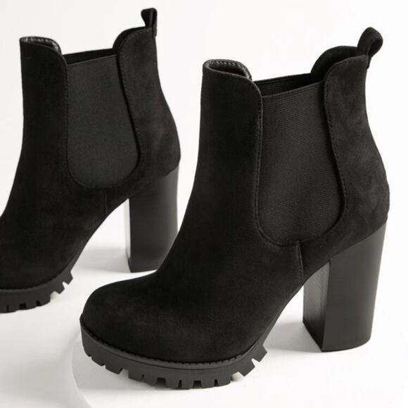 Shein NWT Size 9 Faux Suede Black Chunky Block Heel Chelsea Booties Ankle Boots - Picture 3 of 4